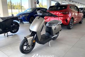 Super Soco CUX L1 1.6 KW Equivalente 50 cc