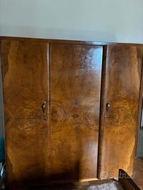 ARMADIO A TRE ANTE STILE VINTAGE