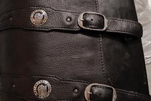 borsa in pelle bovina  originale per indian scout 