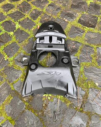 Carena  Serbatoio Honda SH e Plastica Poggiapiedi