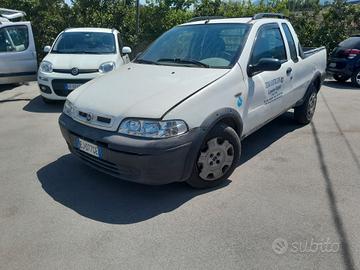 Fiat Strada 1.9 JTD Pick-up