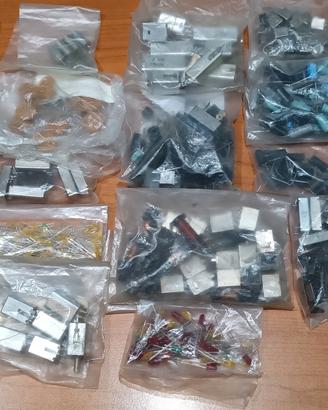 MATERIALE ELETTRONICO 