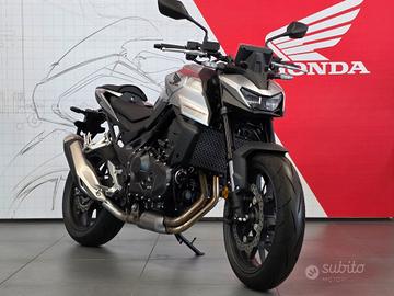 Honda Hornet 750, modello 2025, NUOVA!