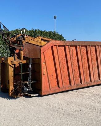 CONTAINER SCARRABILE USATO A CIELO APERTO CON G