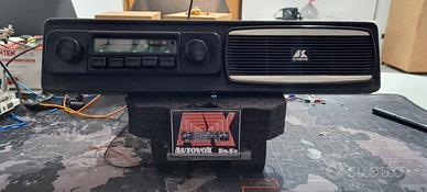 Autoradio Vintage 80 Autovox RE277 FM + plancia