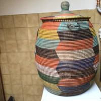 Cesto biancheria africano