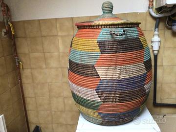 Cesto biancheria africano