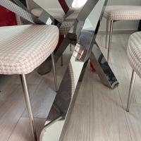 Tavolo in vetro riflessi