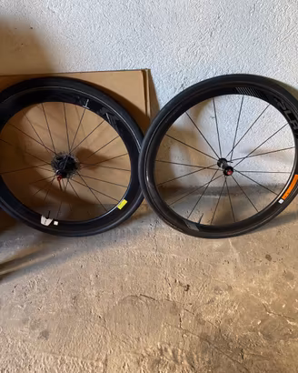 Cerchi in carbonio per rim brake