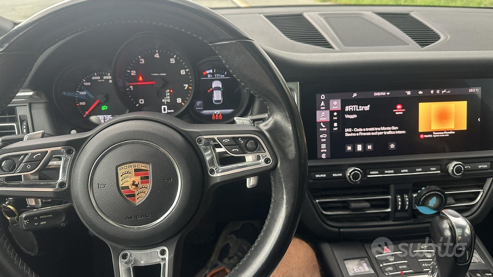 Porsche Macan 2021 photo 3