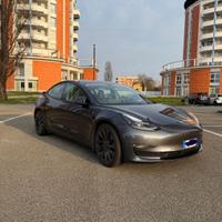 TESLA MODEL 3 PERFORMANCE BATTERIA NUOVA 5000 KM