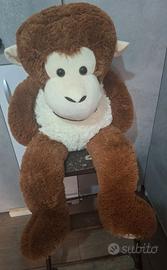 Peluche grande scimmia