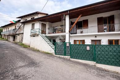 CASA SEMINDIPENDENTE A VAL DELLA TORRE