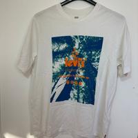 🌿 Levi’s Original Graphic Tee