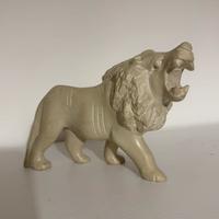 Scultura leone in pietra