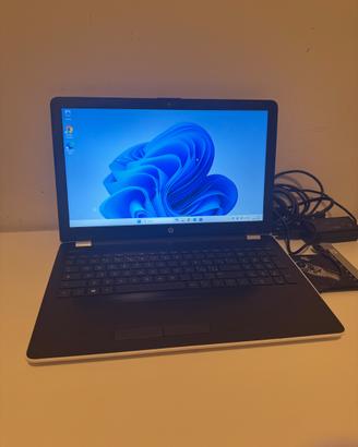 Pc portatile Windows 11  ssd intel core i5 gpu 2gb