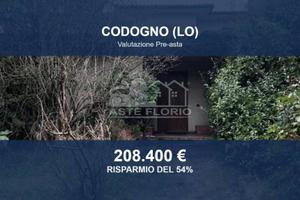 Immobile in asta di 349 m² con box auto doppio a C