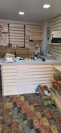 arredo negozio pannelli dotati 