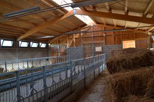 Stalle per capre e caseificio