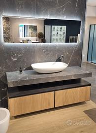 Mobile bagno completo di ciotola e specchio.