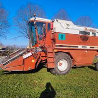 Mietitrebbia Laverda 3750 completa di barre