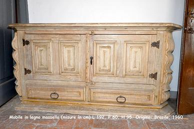 Mobile in legno massello