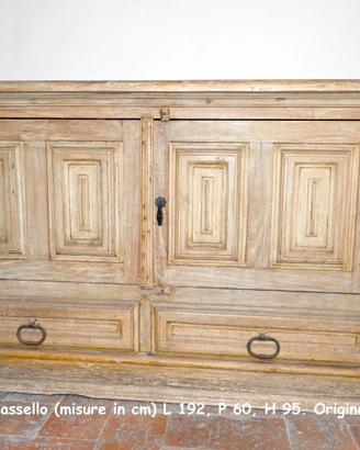 Mobile in legno massello
