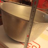 pentola in alluminio 