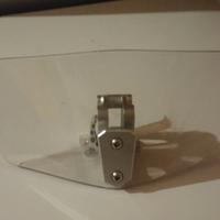 Deflettore per moto universale