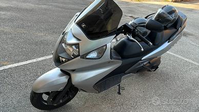 Honda silver wing 400