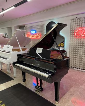 PIANOFORTE A MEZZA CODA YAMAHA C5 NERO