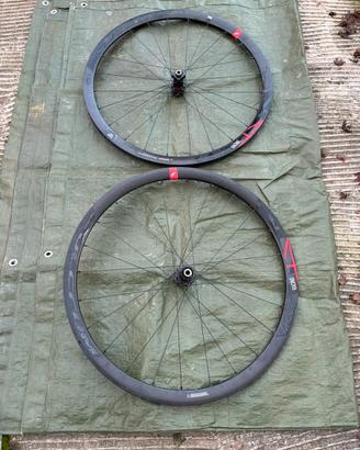 Fulcurm Racing 4 ruote gravel e strada