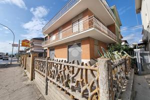 CASA INDIPENDENTE A CASTELLALTO