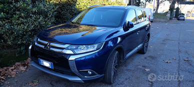 Mitsubishi outlander 7 posti 4wd