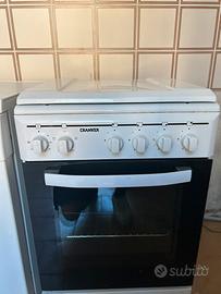 Cucina a gas 4 fuochi con forno a gas