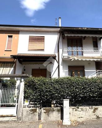 VILLA SINGOLA A SENAGO
