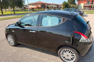 Lancia Y 1.2 69 CV - ideale neopatentati