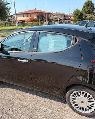 Lancia Y 1.2 69 CV - ideale neopatentati