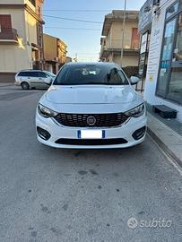 Fiat Tipo Berlina 1.6 120 cv LOUNGE ALCANTARA 2017