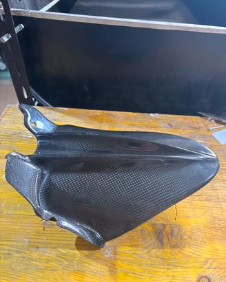 Parafanghino in carbonio honda cb1000r 2008/16