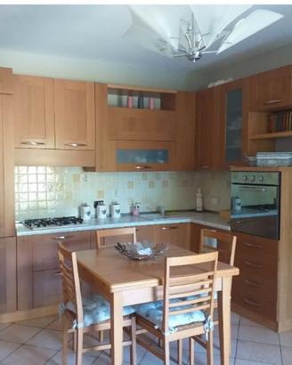 Cucina componibile angolare 3,20 × 1,85