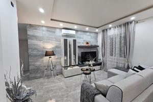 Trilocale ristrutturato e arredato di lusso