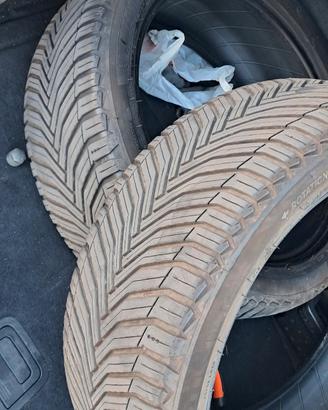 4 gomme 245 45 19 