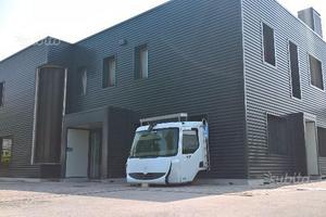 Cabina Renault Midlum corta tetto basso euro 5