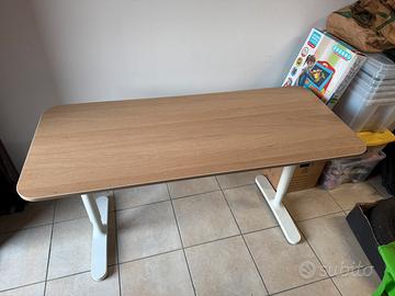 Scrivania ikea