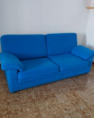 Divano blu genziana