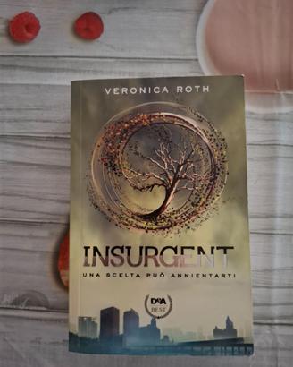 Insurgent, copertina flessibile