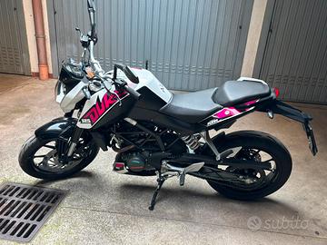 KTM DUKE 125 2016 - KM6853