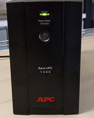 GENERATORE DI CORRENTE UPS DA 12 A 220 VOLT.