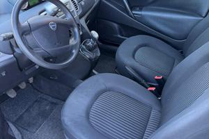 Lancia Ypsilon 1.4 argento  ecochic  GPL 2009